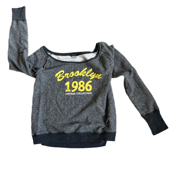 Brooklyn 1986 Vintage Pullover Sweatshirt - Picture 3 of 5